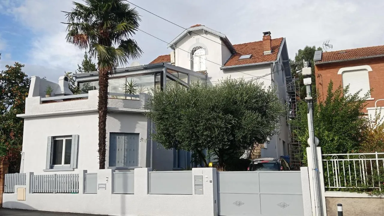 Grand Appartement Independant, 4 Personnes Et Plus, Piscine Et Jardin Direct Gare Aeroport Toulouse